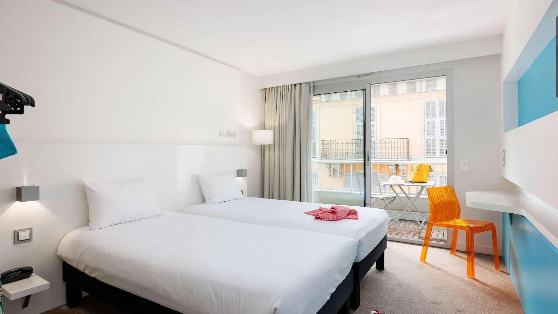 Отель Ibis Styles Menton Centre