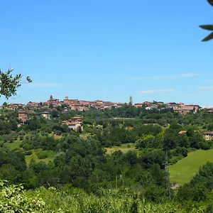 Nell'antica Torre Di Fronte A Appartamento