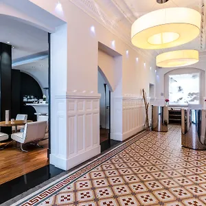 Hotel Le Grand Balcon Tuluza
