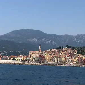  Apartment La Petite Barque