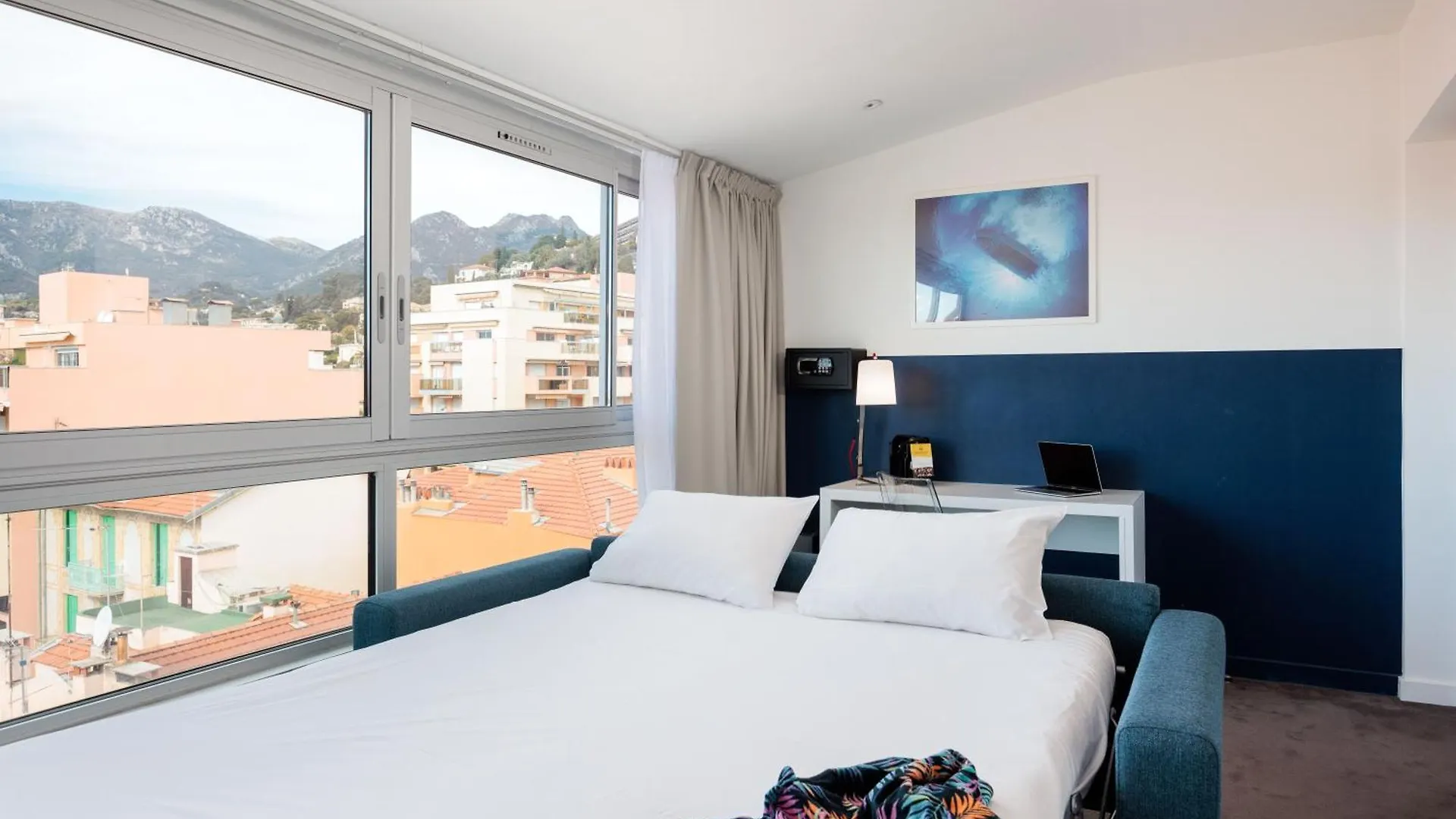 Hotel Ibis Styles Menton Centre 3*,  Francia
