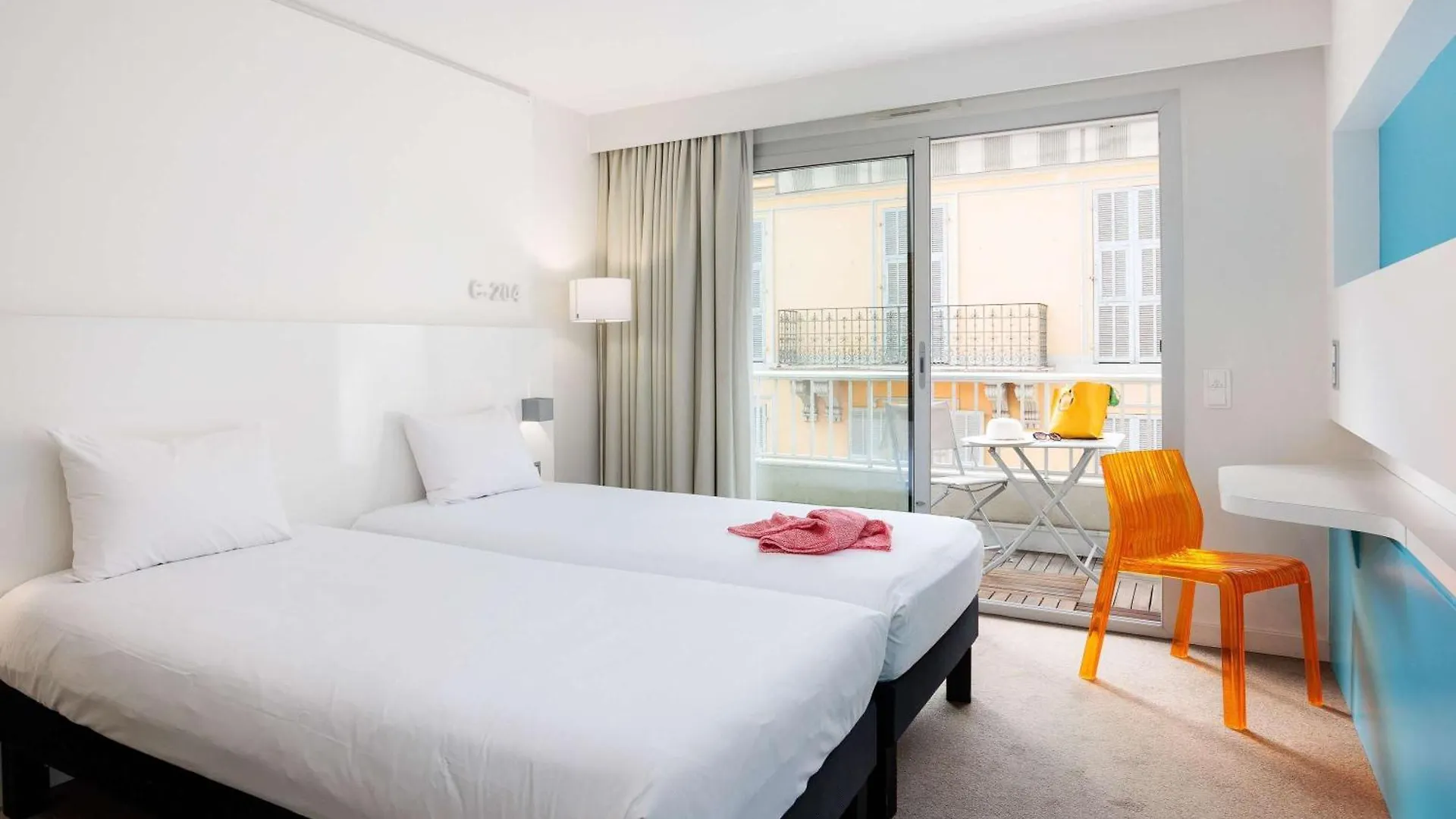 Hotel Ibis Styles Menton Centre 3*,  Francia