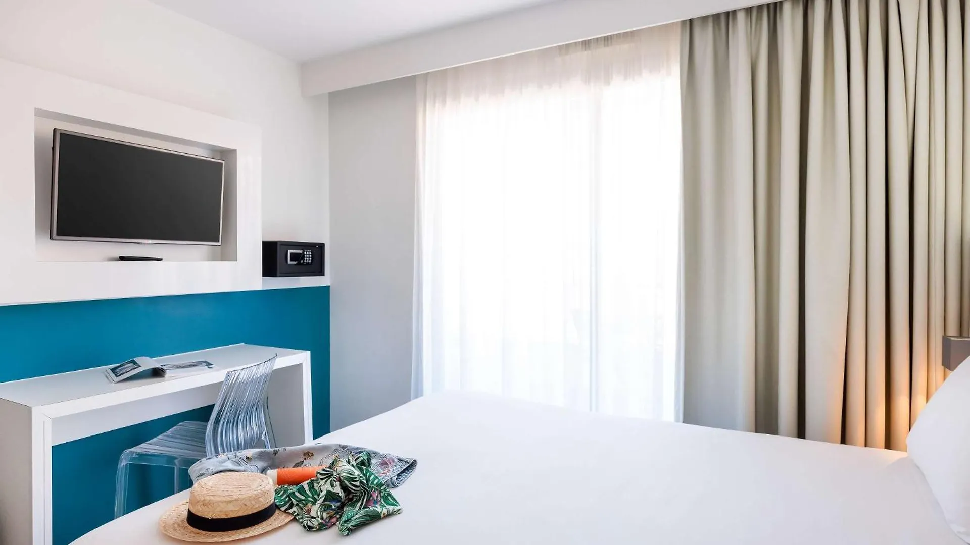 فندق Ibis Styles Menton Centre