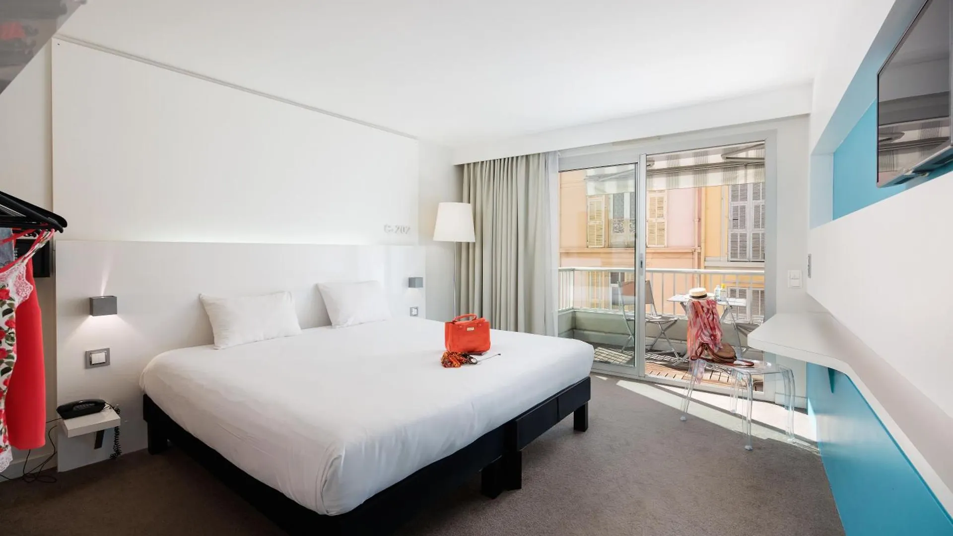 Hotel Ibis Styles Menton Centre 3*,  Francja
